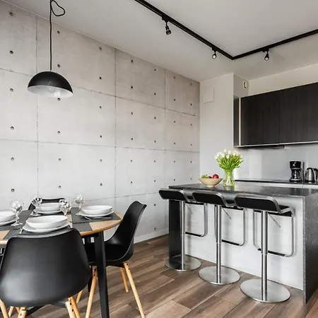 Flatbook - Center Brabank With Parking *