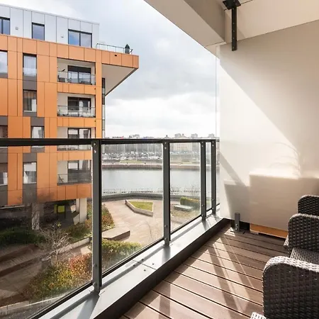 Flatbook - Center Brabank With Parking *