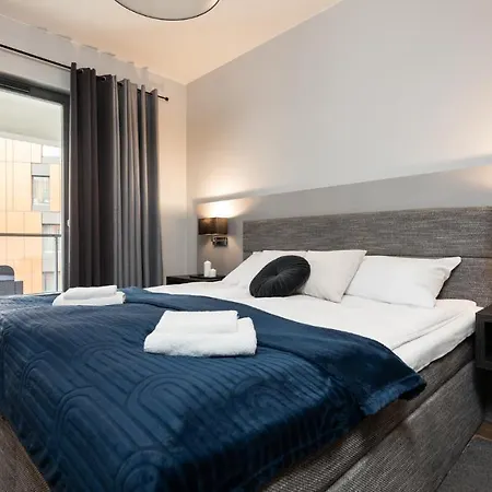 Flatbook - Center Brabank With Parking *