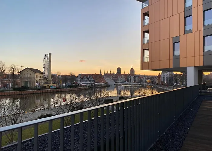 Flatbook - Center Brabank With Parking